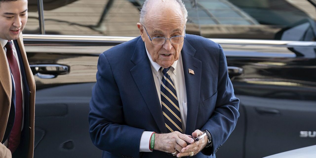 Rudy Giuliani se declara en quiebra