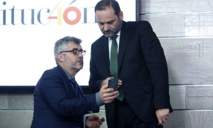Sánchez propone a su ex secretario de Estado de Comunicación Miguel Ángel Oliver como presidente de la agencia Efe |  España