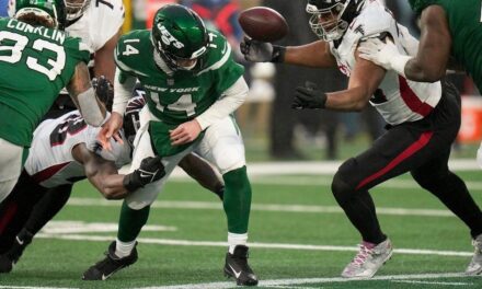 Siemian será titular como mariscal de campo de los Jets contra Commanders