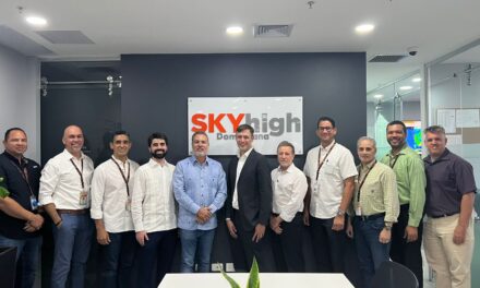 Skyhigh Dominicana fortalece lazos con empresa brasileña