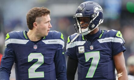Smith de los Seahawks 'dolido' por el papel de reserva de la MNF, pero 'emocionado' por Lock