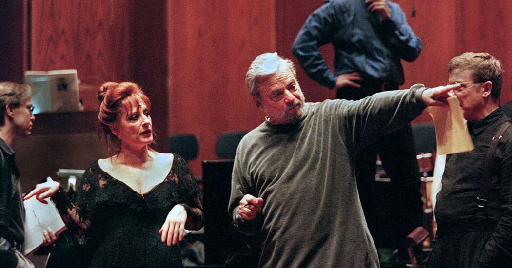 Sondheim era un favorito de la crítica.  Desde su muerte, él también es un creador de éxitos.