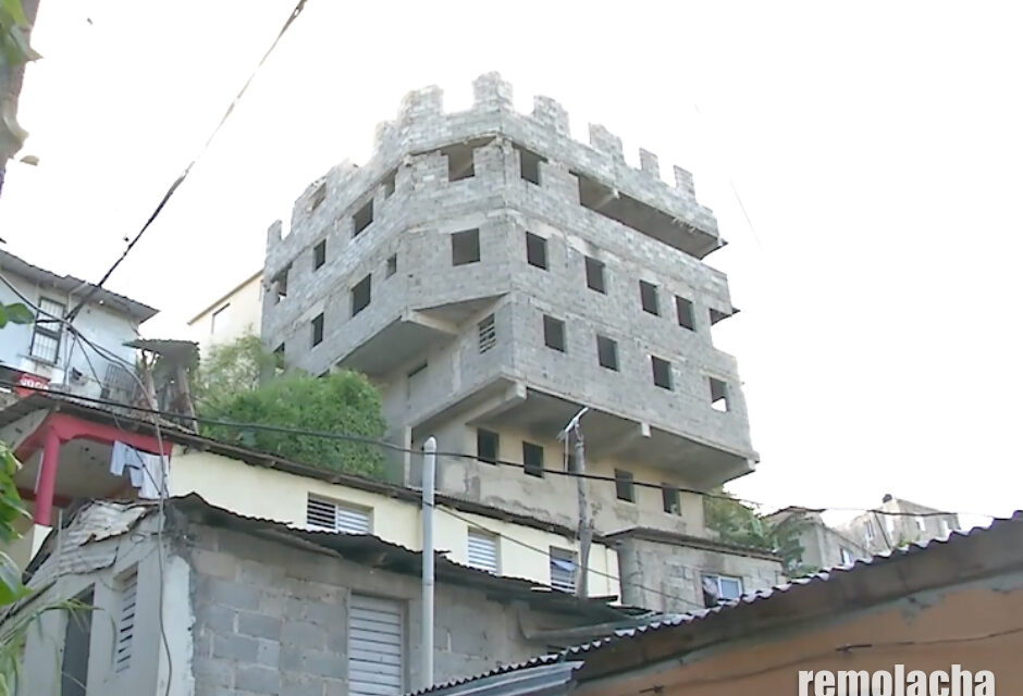 Temen desplome de edificio en Herrera (vídeo) – Remolacha