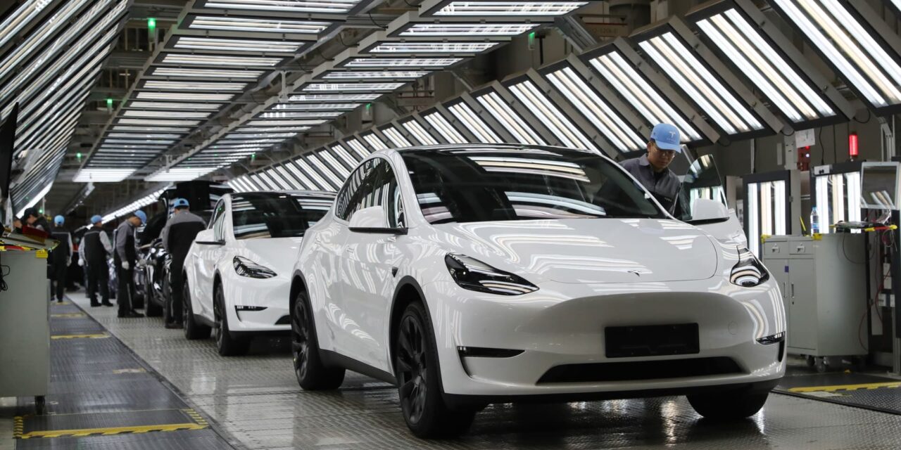 Tesla, New York Times, NetEase y más