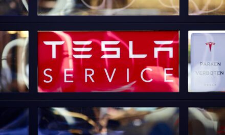 Tesla, Pfizer, Roblox, Hertz y más
