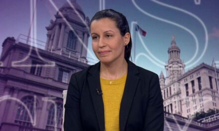 Tiffany Cabán analiza la nueva prohibición del aislamiento