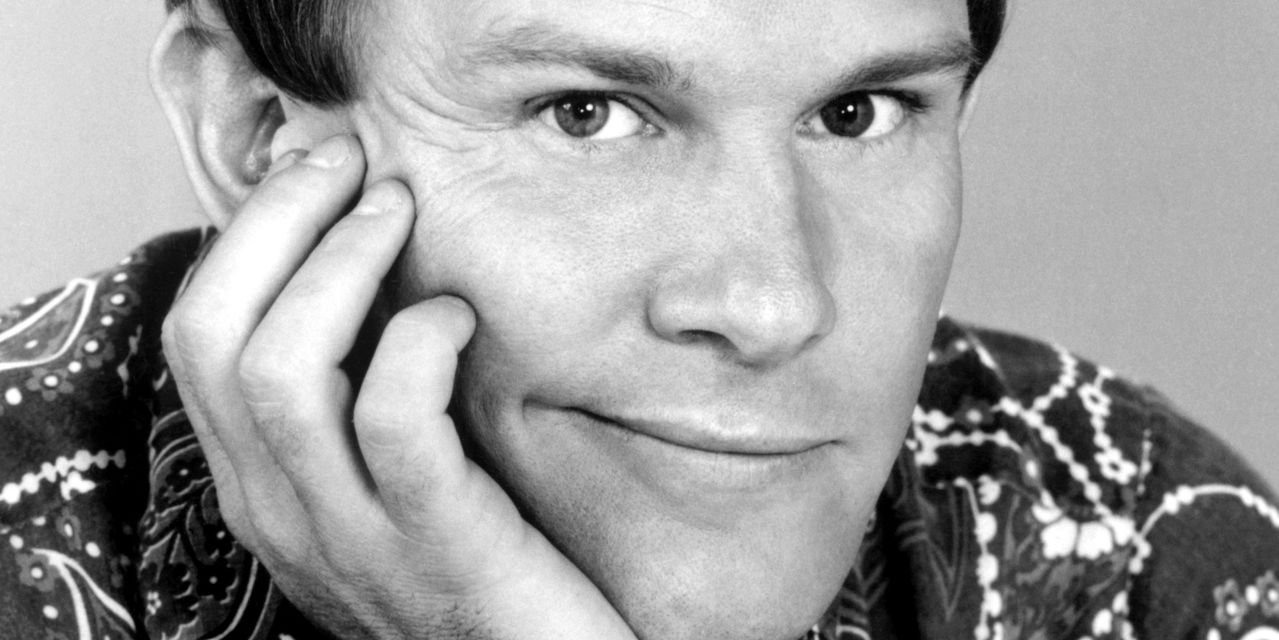 Tom Smothers, comediante de la fama de Smothers Brothers, muere a los 86 años