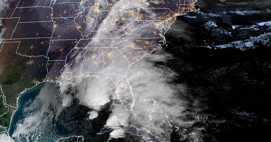 Tormenta en la costa este traerá fuertes lluvias y vientos poderosos