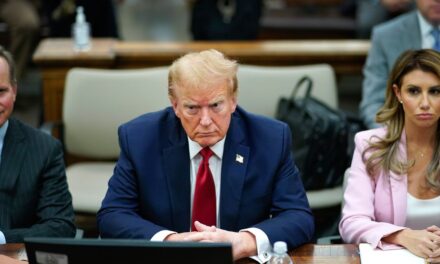 Trump cambia de opinión y no volverá a testificar mientras el juicio por fraude en Nueva York se acerca a su fin