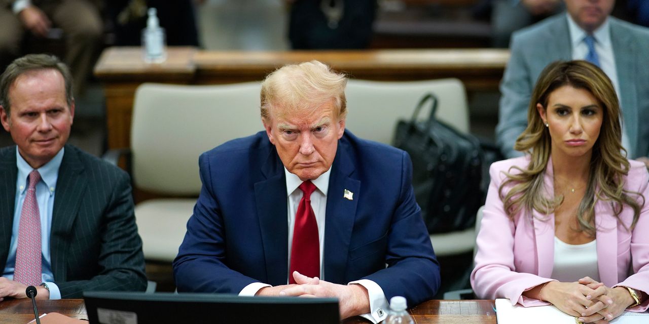 Trump cambia de opinión y no volverá a testificar mientras el juicio por fraude en Nueva York se acerca a su fin