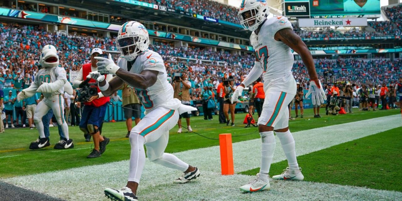 Tyreek Hill de los Dolphins cubrirá el sueldo de un fotógrafo disciplinado de la NFL