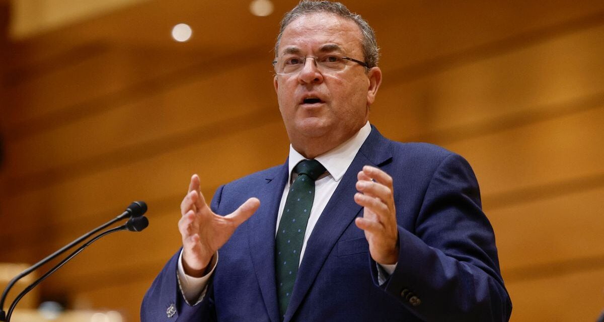 Últimas noticias de la actualidad política, en directo |  Monago rectifica tras acusar de 'lawfare' al juez del caso 'Gürtel': “Fue una referencia desafortunada” |  España