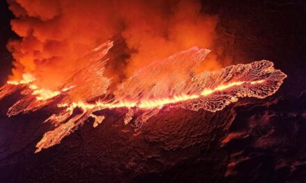 Un volcán entra en erupción en Islandia al noreste de la ciudad de Grindavík |  internacional
