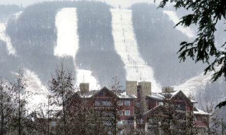 Una estación de esquí de Windham Mountain cambia de nombre y algunos lugareños se sienten excluidos