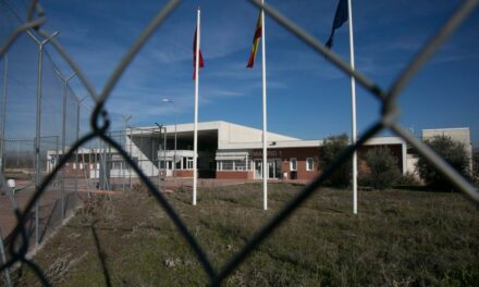 Una puerta abierta y una cadena de negligencias facilitan la fuga del sicario de la cárcel madrileña de Alcalá-Meco |  España