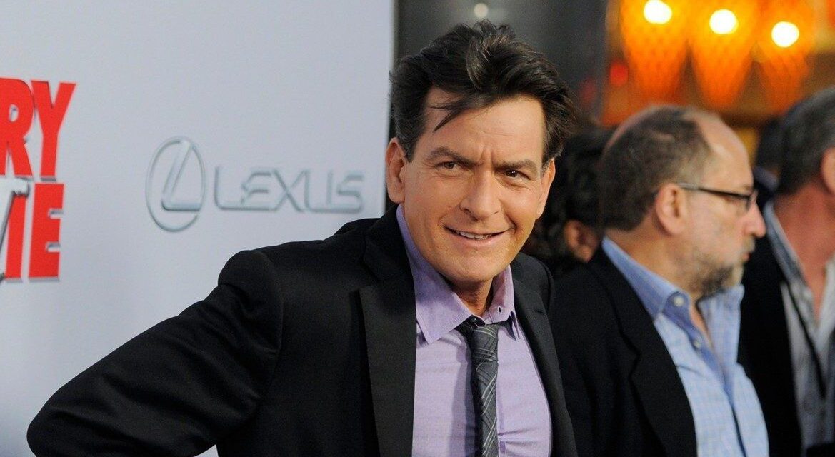 Vecina de Charlie Sheen arrestada tras presunta agresión