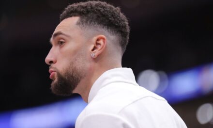 Zach LaVine de los Bulls estará fuera otras 3-4 semanas por lesión en el pie