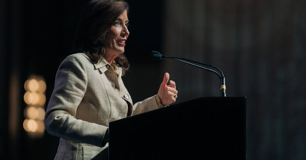 ¿Hochul aprobará estos polémicos proyectos de ley de Nueva York antes del 1 de enero?