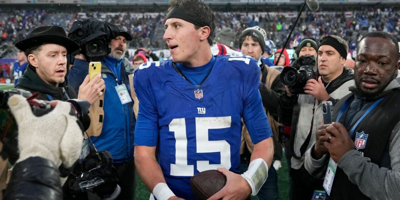 ¿Tommy DeVito tiene futuro con los Giants?
