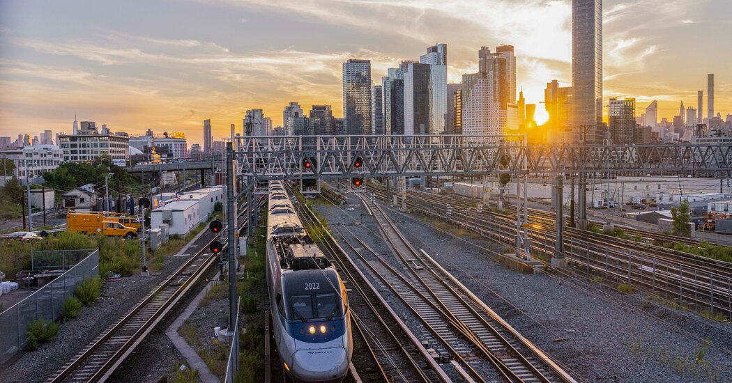 Amtrak avanza lentamente hacia un sucesor de Acela