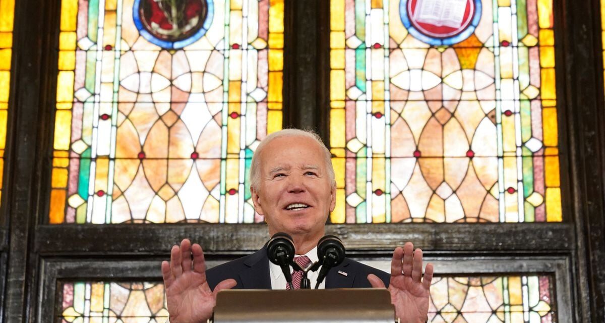 Biden apela al voto negro y condena el supremacismo blanco desde el púlpito |  internacional
