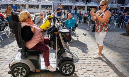 Cádiz, la ciudad que ha perdido casi un tercio de su población en tres décadas |  Andalucía |  España