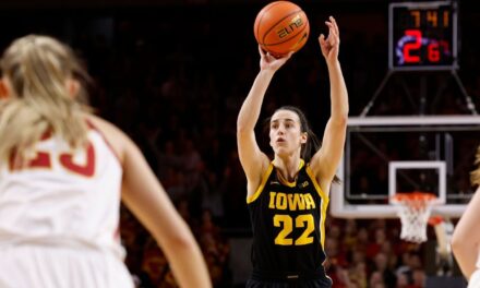 Caitlin Clark supera a Brittney Griner en el cuarto lugar en la lista de anotaciones de la NCAA
