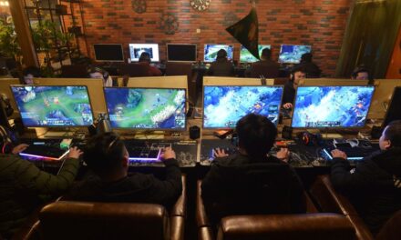 China destituye a un funcionario de videojuegos después de que las restricciones planificadas desencadenaran la caída del mercado