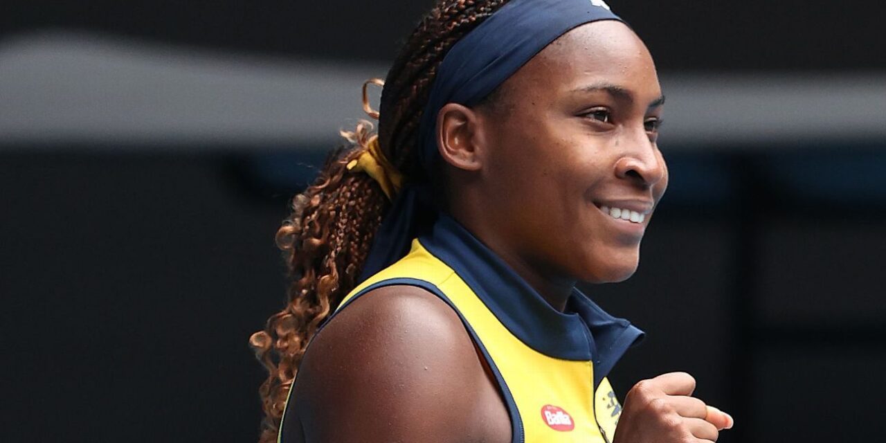 Coco Gauff gana en sets seguidos en el Abierto de Australia y pasa a la cuarta ronda
