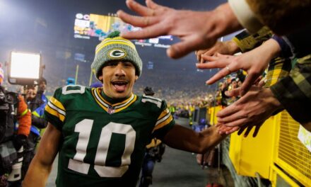 Cómo Jordan Love superó a Aaron Rodgers Brett Favre en el año 1