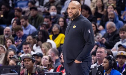Darvin Ham dice que cuenta con el apoyo de los directivos de los Lakers: "Estamos todos alineados"