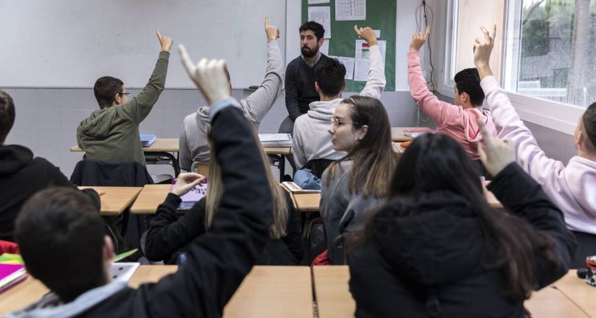 Debate, aula y género: la democracia se aprende ejerciéndola |  Educación