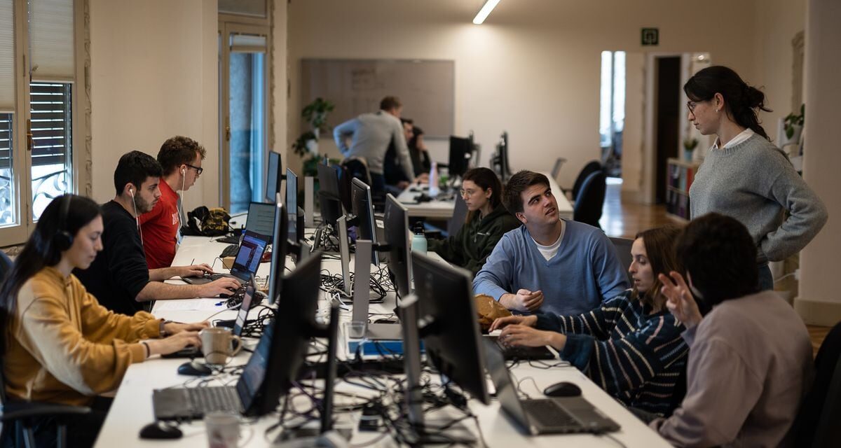 Del “Sí, señor” al “¡Me voy!”: así ha cambiado la relación con el trabajo en cuatro generaciones |  Economía