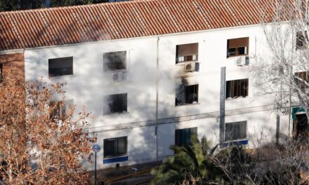 Desalojado el centro de acogida de menores de Hortaleza por un incendio intencionado de un colchón |  Madrid |  España