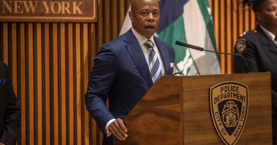 Después de todo, la policía de Nueva York no enfrentará recortes presupuestarios, dice Adams