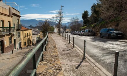 Detenida una mujer que alertó de su rapto lanzando una nota a un cartero en Jaén |  España