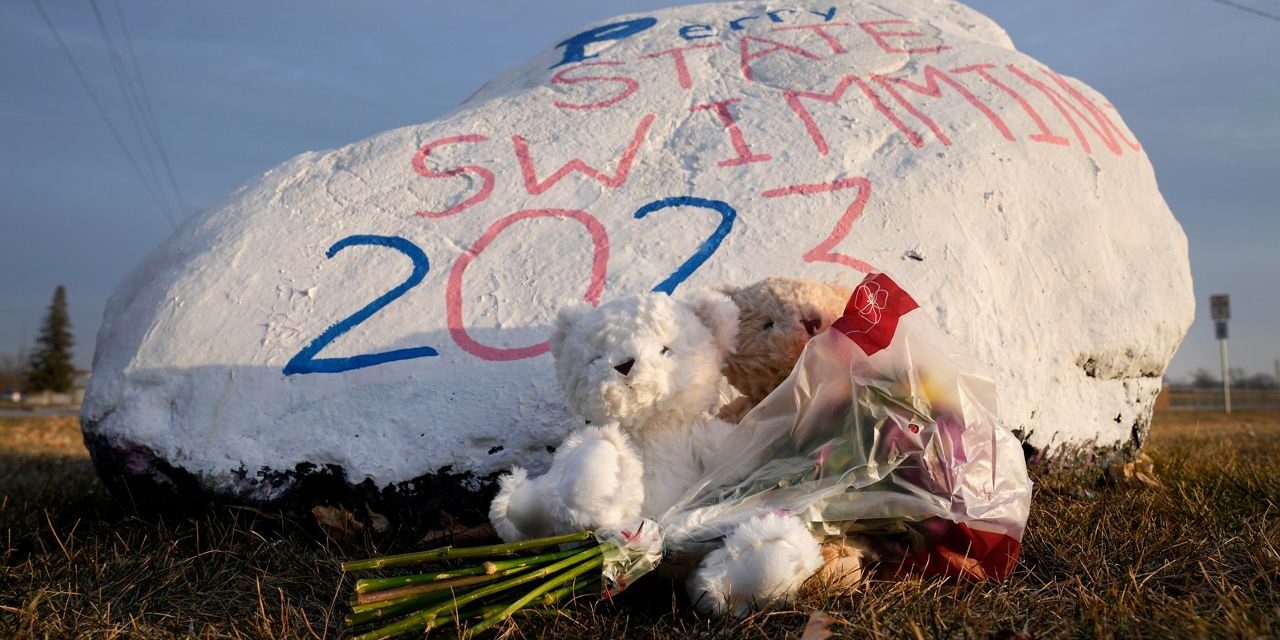 Director de Iowa gravemente herido en tiroteo en escuela