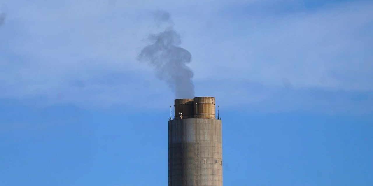 EPA propone multa por emisiones de metano de petróleo y gas