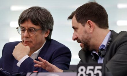 El Tribunal de Cuentas rechaza la petición de Puigdemont de suspender la causa del desvío de fondos en el 'procés' por la ley de amnistía |  España