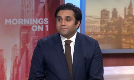 El comisionado de salud de la ciudad de Nueva York ofrece orientación en medio del aumento de COVID