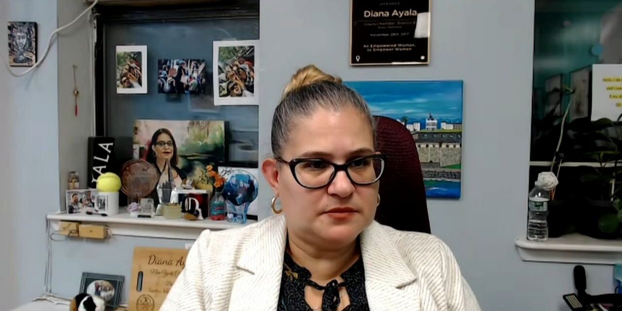 El consejo amenaza con demandar a Adams por la expansión de los vales