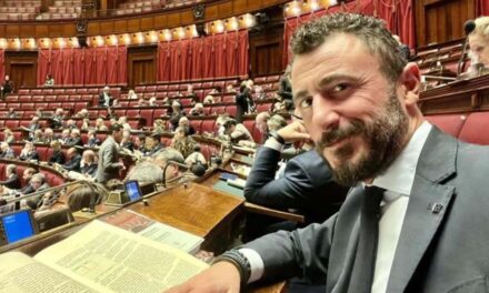 Emmanuele Pozzolo: Polémica en Italia por una fiesta de fin de año con un herido por un disparo del arma de un diputado de Meloni |  internacional