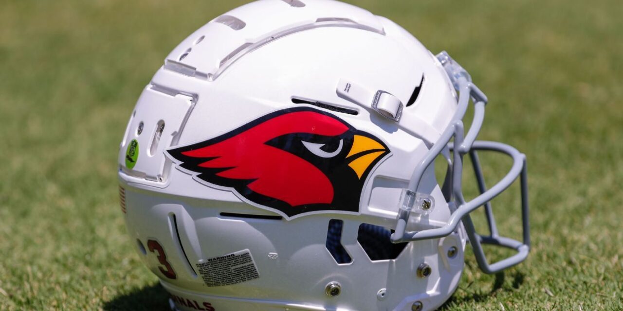 Fuentes: Arizona Cardinals despiden al director financiero y a dos vicepresidentes en medio de una reestructuración