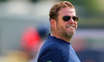 Gerente General de los Seahawks: El propietario quiere que el nuevo entrenador mantenga una "cultura positiva"