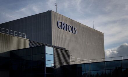 Grifols afirma que la venta del 20% de Shanghai Raas a Haier sigue en pie pese al desplome en Bolsa |  Economía
