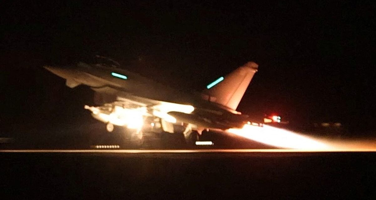 Guerra entre Israel y Gaza, en directo |  Los rebeldes hutíes lanzan una andanada de misiles contra buques estadounidenses y británicos en respuesta a los bombardeos |  internacional