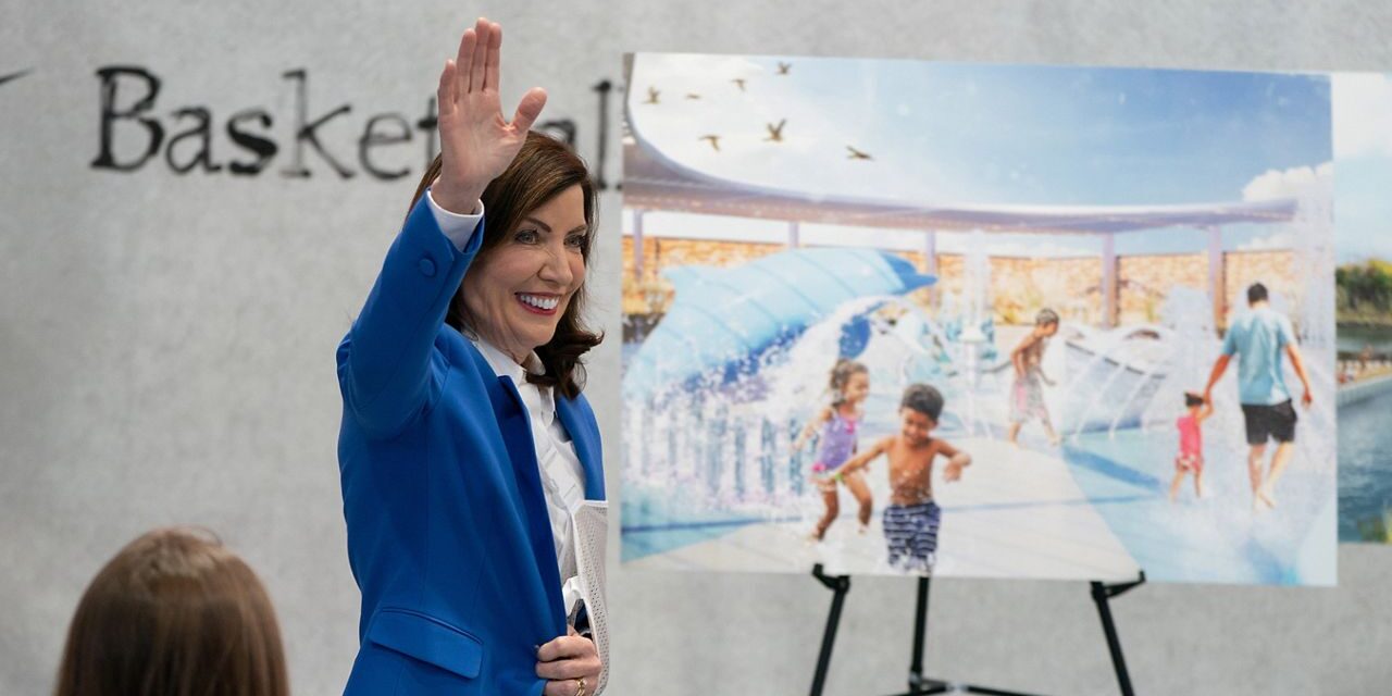 Hochul anuncia propuesta de natación a nivel estatal