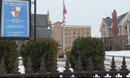 Iglesia de Staten Island busca refugio para inmigrantes