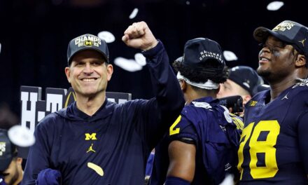 Jim Harbaugh llevó Michigan a la cima de la montaña.  No debería marcharse.