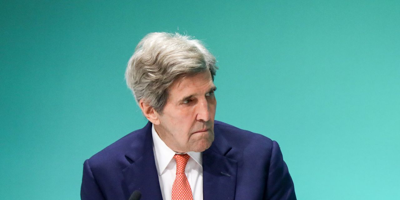 John Kerry dejará su cargo de enviado climático de Biden